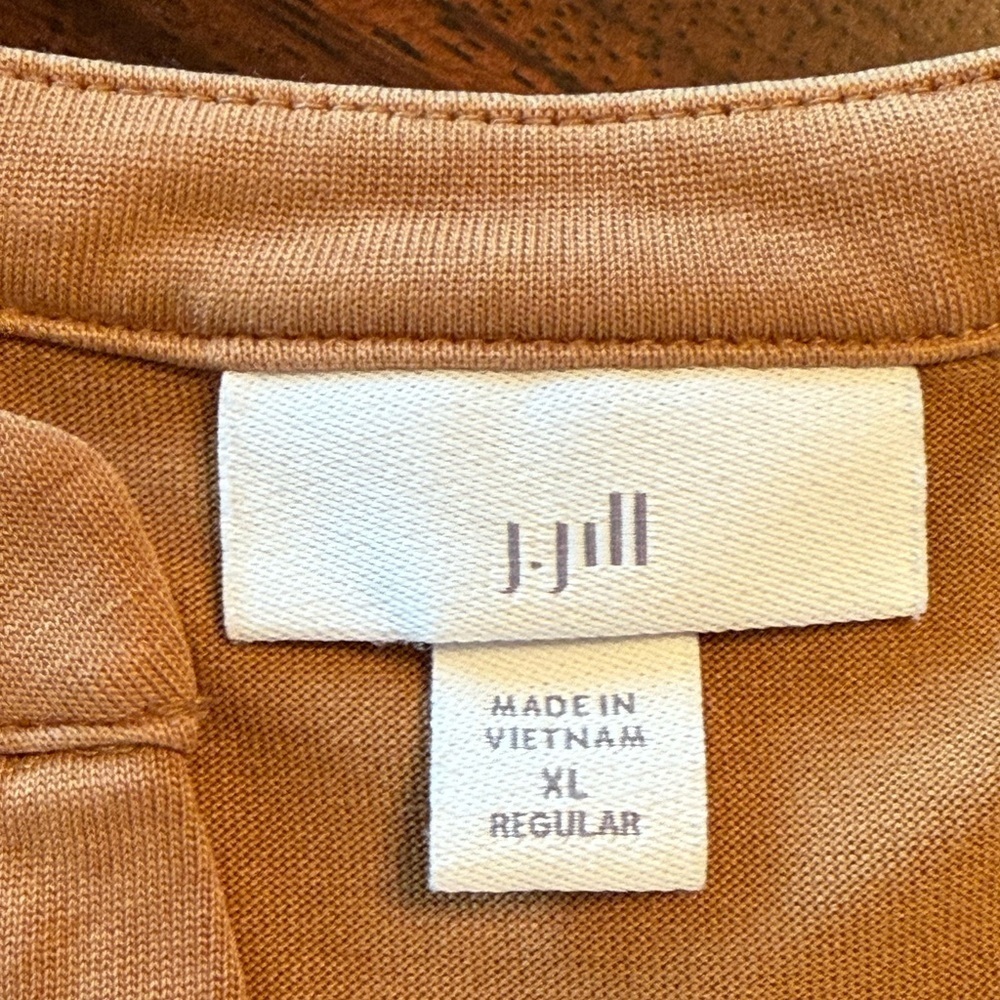 J. Jill Relaxed Fit Tan V-Neck Short Sleeve Pocket Tee Size XL Oversized - Picture 7 of 11